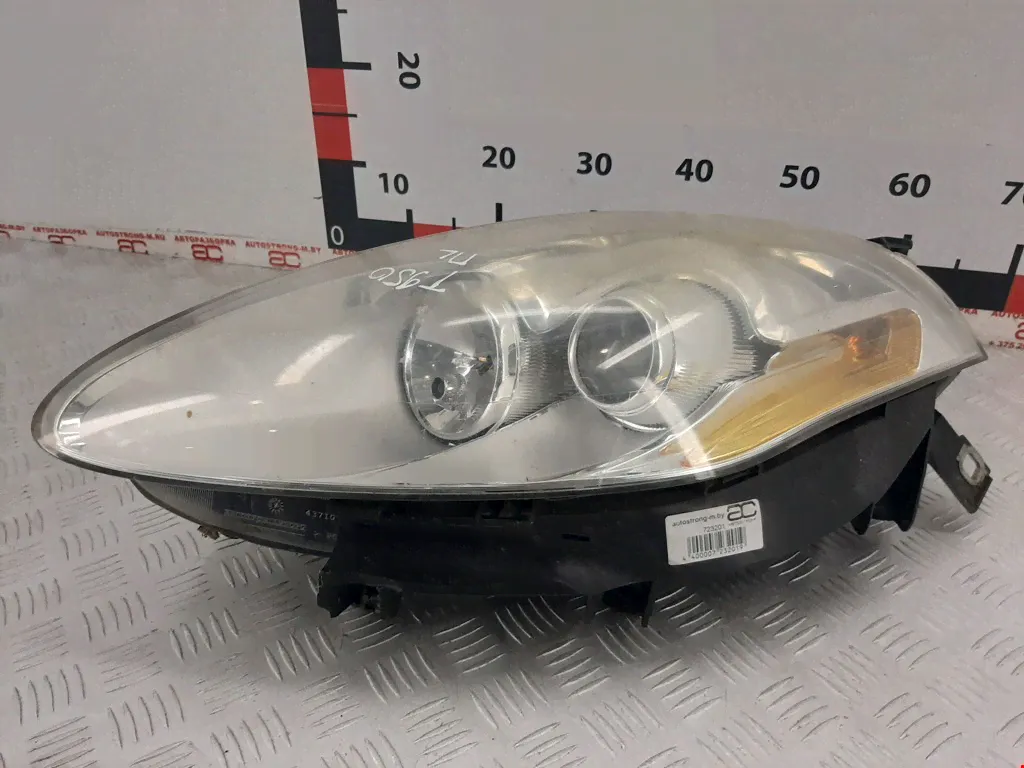 Фара передняя левая Fiat Bravo 2, Bravo 2-0
